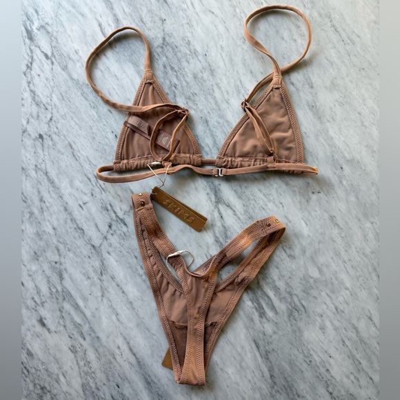 SKIMS RARE!!! Swarovski Diamond Encrusted Triangle Bralette and Thong Set - Picture 7 of 7